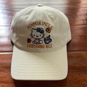 NWT Hello Kitty Off-White Hat One Size "Pumkin Spice & Everything Nice"